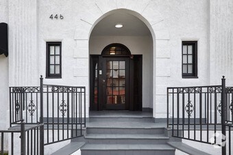 Primary Photo - 446 Linden Ave