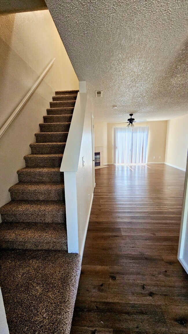 Foto del edificio - Boulder Springs Apartments