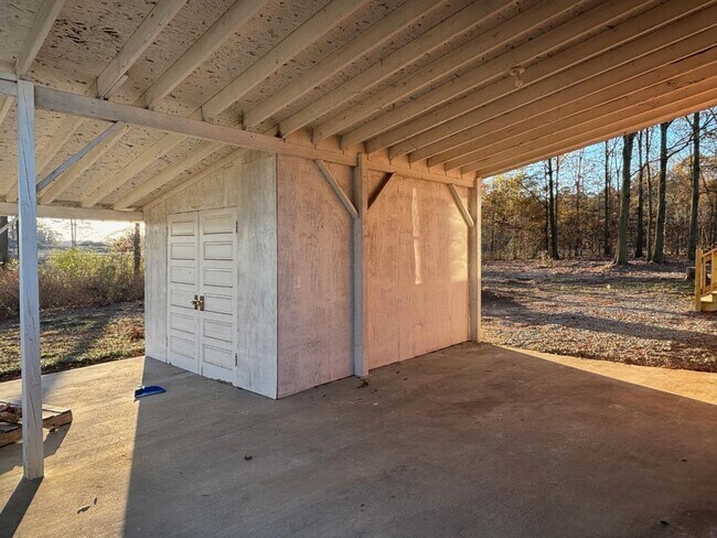 Foto del edificio - 7708 Old Goldmine Rd