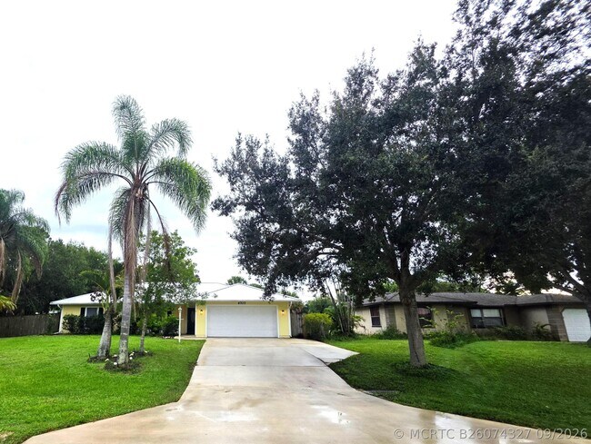 Foto del edificio - 6707 Coquina Ave
