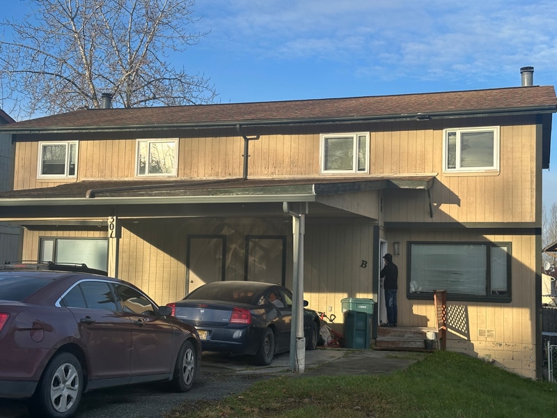 Primary Photo - 2301 E 68th Ave