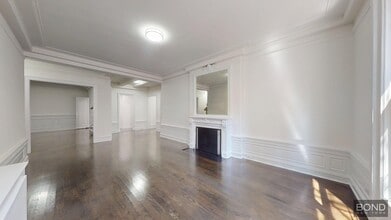 Building Photo - 200 W 58th St