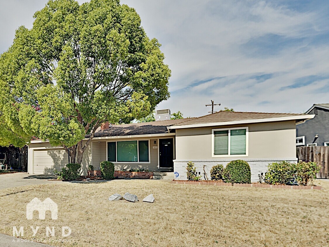 Foto principal - 2428 Drayton Dr