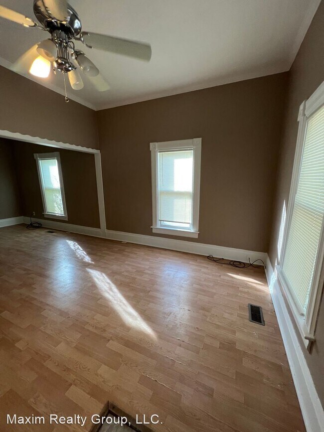 Building Photo - 2 br, 1 bath House - 1209 S 10th Street