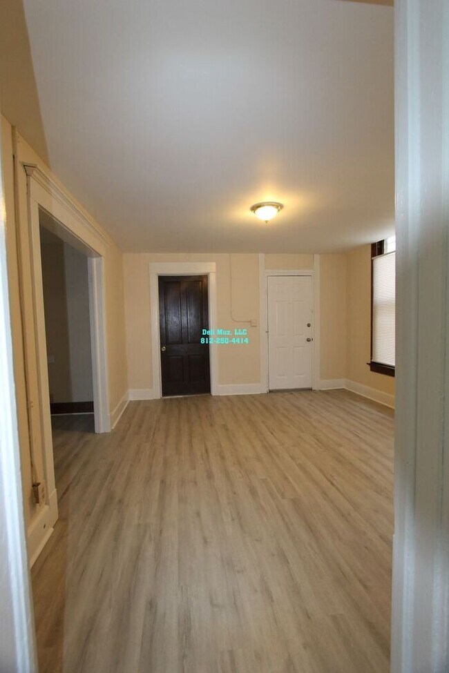 Foto del edificio - Great Westside 4 Bed, 1 Bath House with W/...