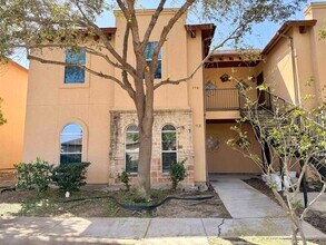 Building Photo - 10706 International Blvd