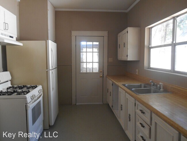 Foto del edificio - 3 br, 1 bath House - 1812 Dartmouth St