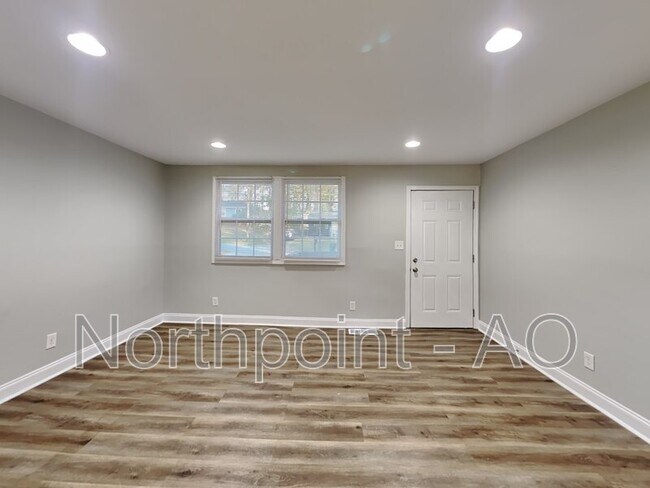 Foto del edificio - 431 Belgarde Pl SE