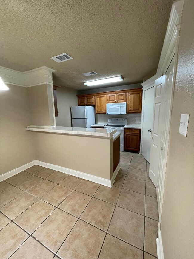 Waterside Condominiums Apartments in Baton Rouge, LA