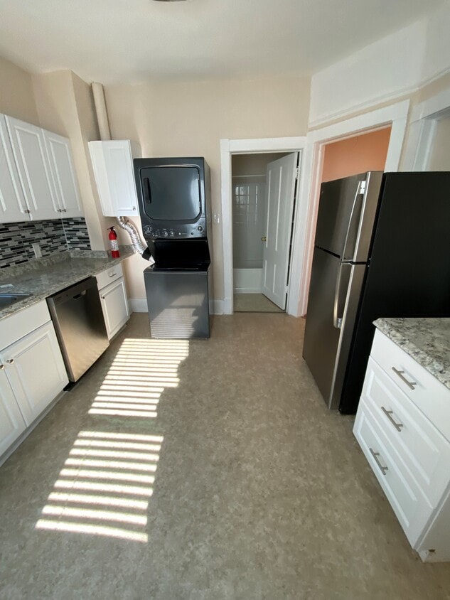 2303 Abercorn St, Savannah, GA 31401 Apartments in Savannah, GA