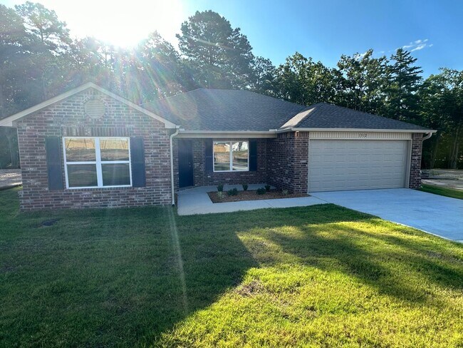 Foto del edificio - Four Bedroom | Two Bath Home in Benton