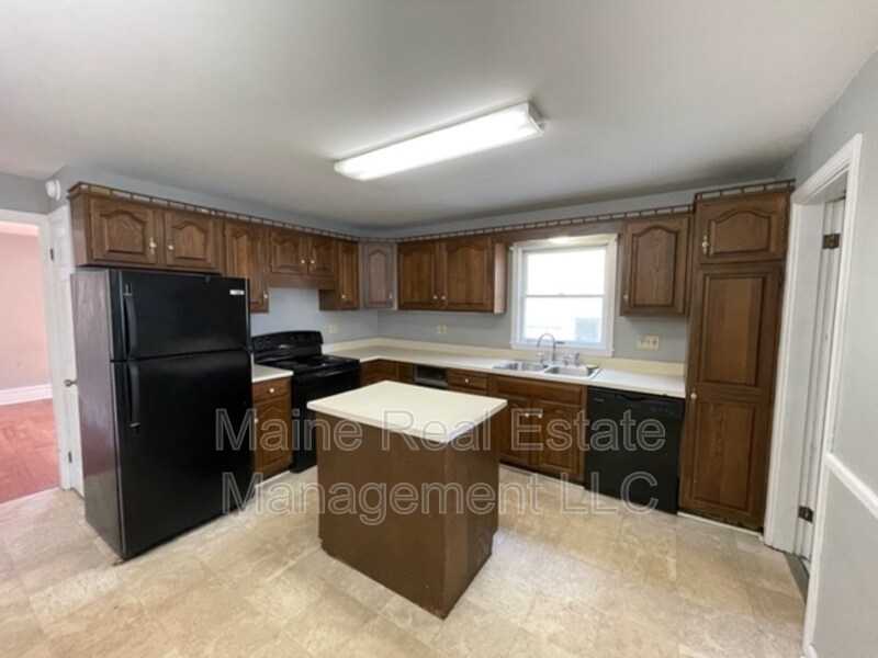 20 Monroe St Unit Apt. 1, Augusta, ME 04330 Condo for Rent in Augusta