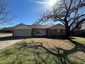 Building Photo - 13324 Shahan Dr