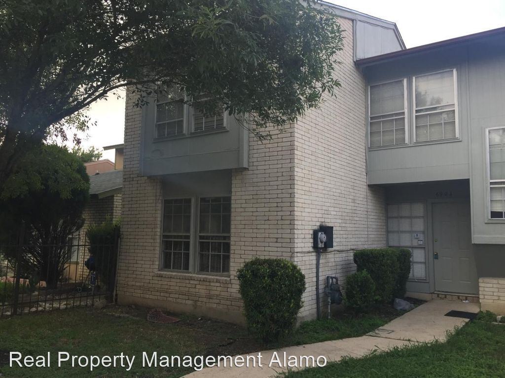 Primary Photo - 3 br, 2 bath House - 6924 Stockport