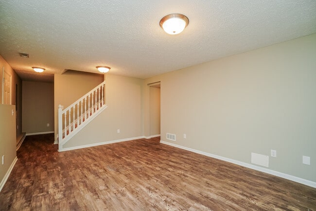 Building Photo - Beautiful 4 Bedroom with Spacious Backyard