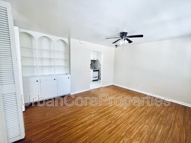 Foto del edificio - 321 24th Ave N