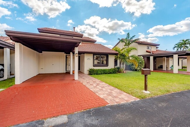 Foto del edificio - 9025 SW 112th Ct