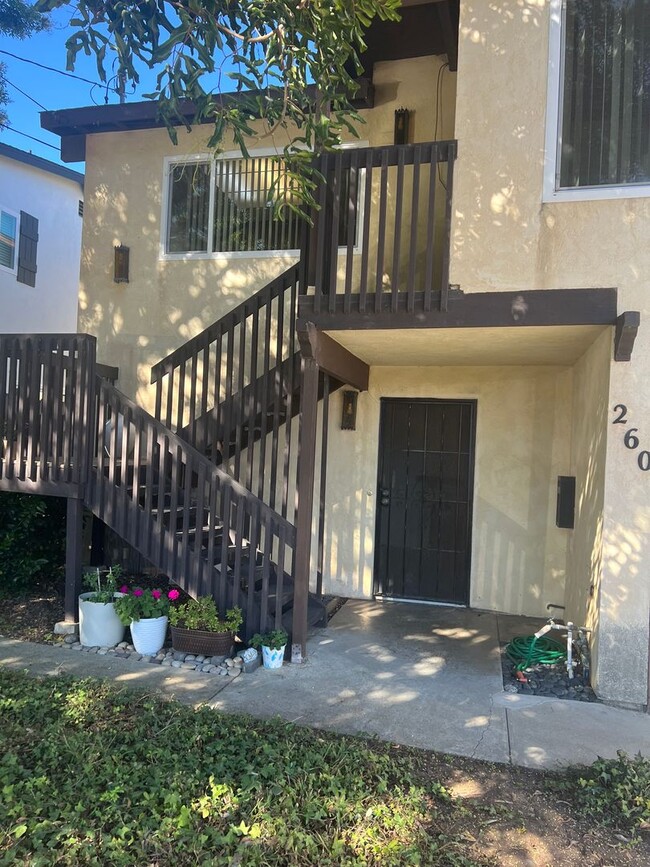 Building Photo - Great Location in Downtown Carlsbad...