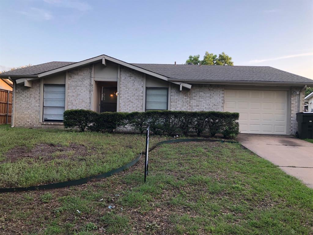 Primary Photo - 920 Acadia Dr