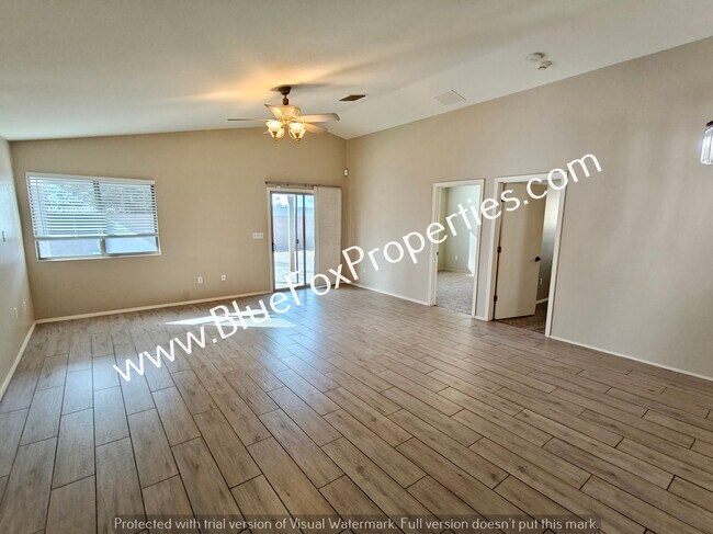 Foto del edificio - 5257 N Crowley Ln