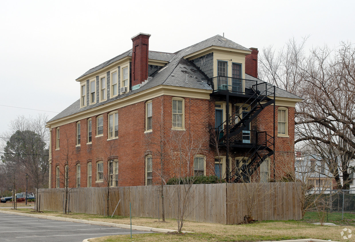 Building Photo - 515-517 London Blvd