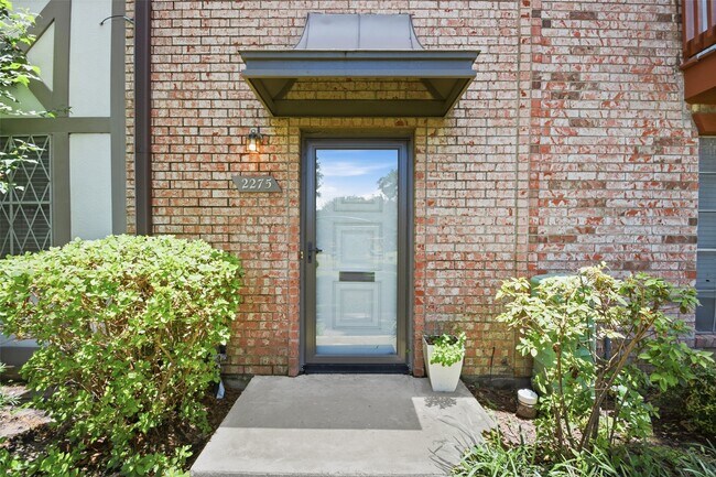 Foto del edificio - 2275 Triway Ln