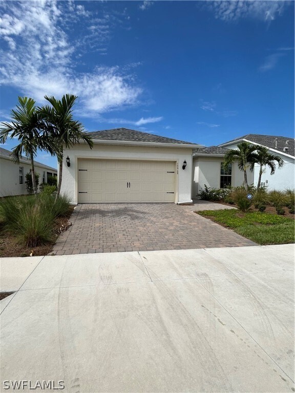 Foto del edificio - 15968 Shoreline Dr