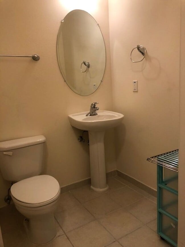 Foto del edificio - Beautiful Riverfront Living at Alta Mar – Unit 710