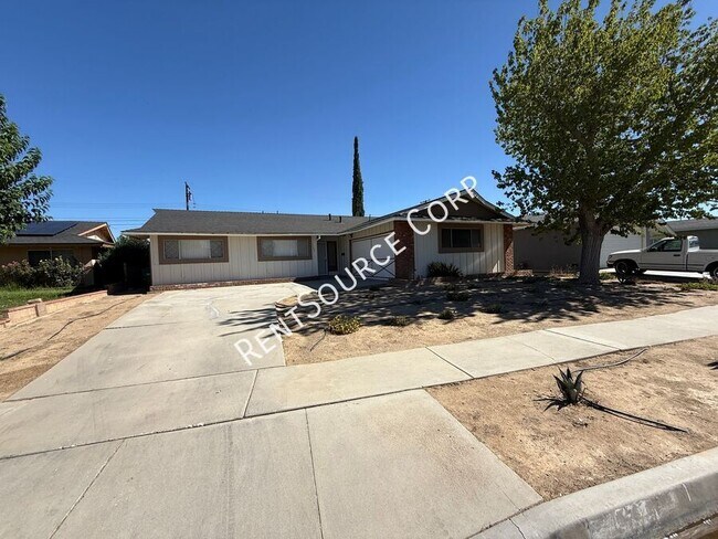 Building Photo - 1177 W Ave J-11
