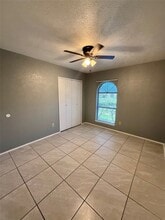 Building Photo - 14650 Lourdes Dr