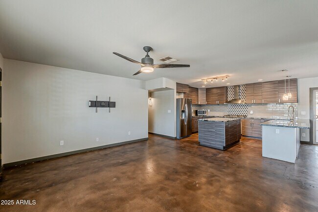 Foto del edificio - 7228 E Garfield St