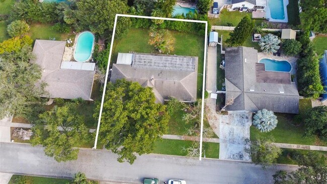 Foto del edificio - 112 Hillcrest Dr