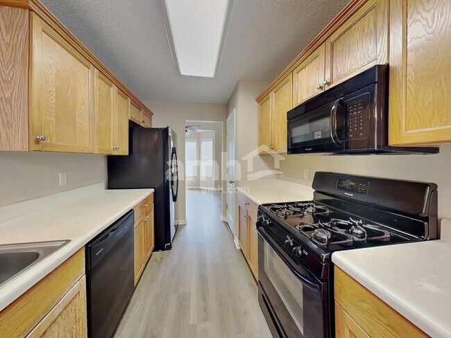 Building Photo - 197 Moreland Cir