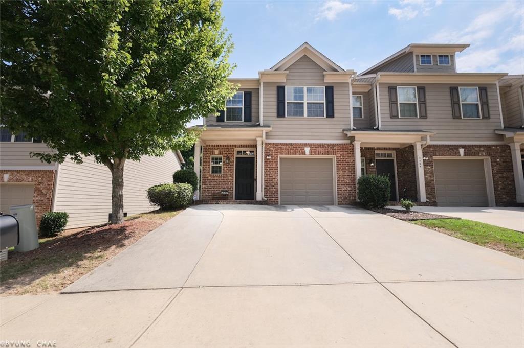 Primary Photo - 2711 Morgan Glen Rd NE
