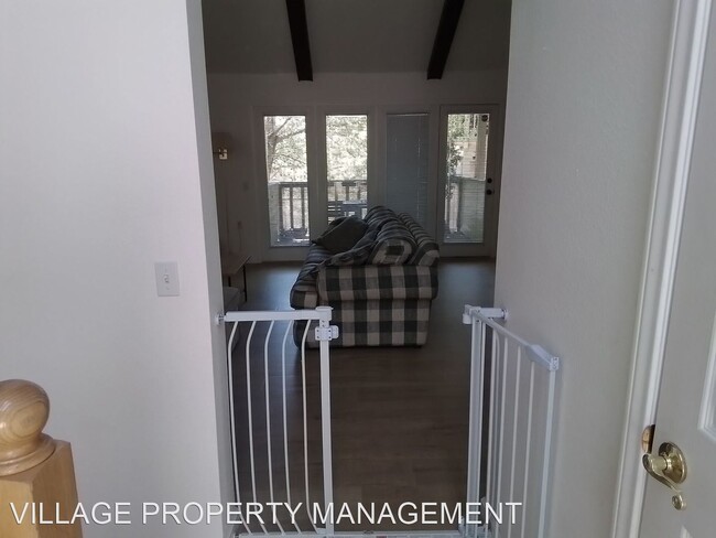 Building Photo - 2 br, 2.5 bath House - 43093 Bear Creek Ct
