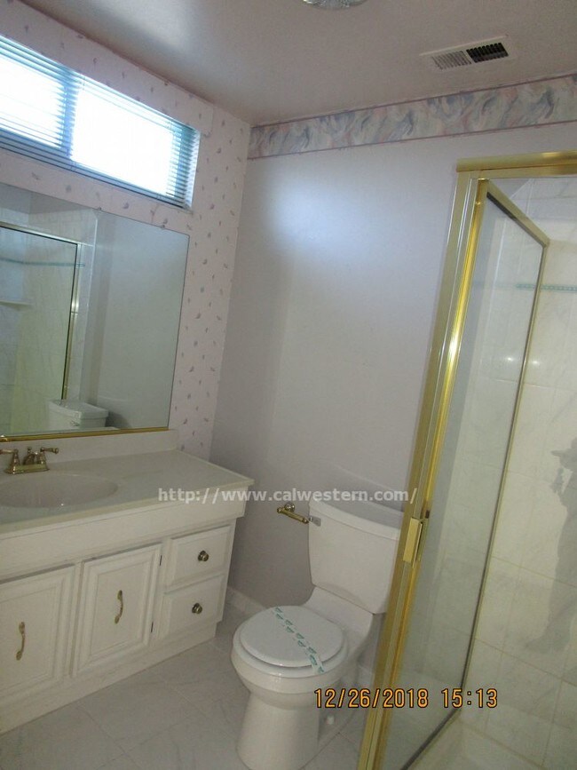 Building Photo - 2607 Loomis Dr