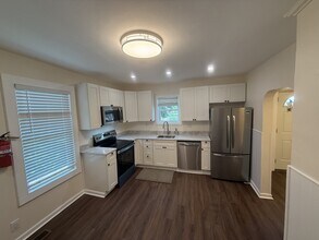 Building Photo - 420 Klockner Rd