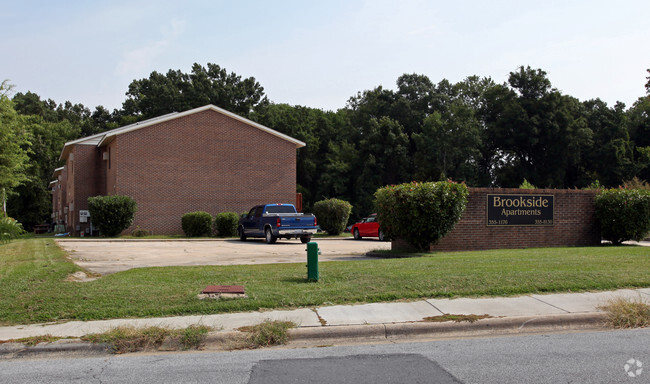 Building Photo - Brookside East Apartments