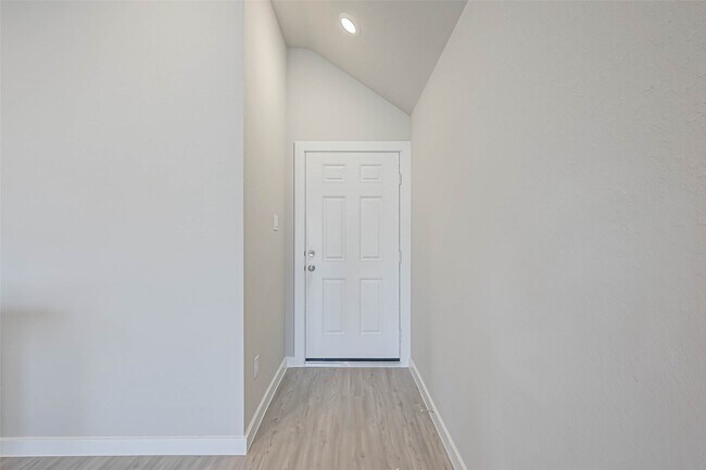 Building Photo - 8154 Royal Breeze Dr