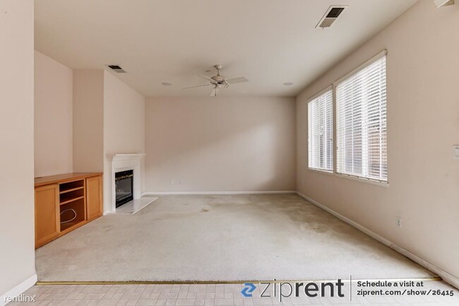Building Photo - 4 br, 2.5 bath House - 34437 Torrey Pine L...