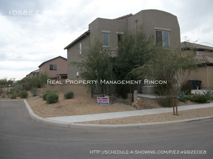 Primary Photo - Gorgeous 4 Bed/3bath Home in Vail!