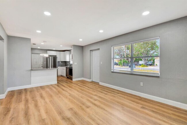Foto del edificio - 1712 3rd Ave E