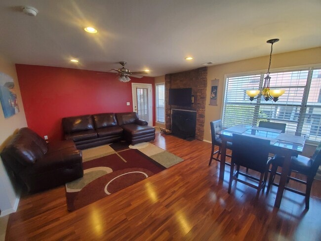 Building Photo - 452 Tournament Dr