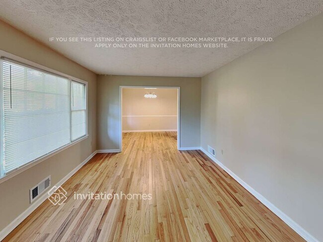 Foto del edificio - 5676 Crestwood Dr SW