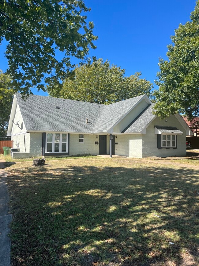 Photo - 404 Carter Dr Townhome