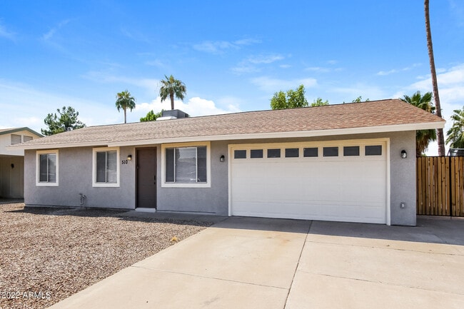 Building Photo - 510 N Tercera Ave