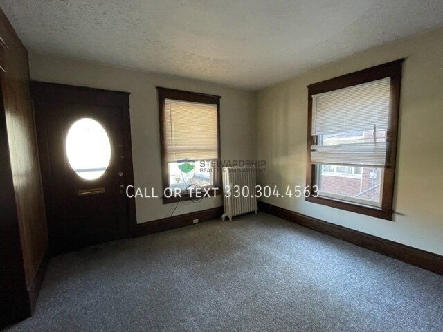Foto del edificio - 217 Wales Rd NE