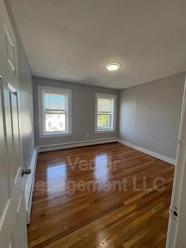 Building Photo - 1160 Dixwell Ave