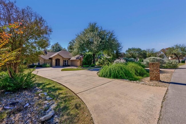 Building Photo - 205 Tellus St