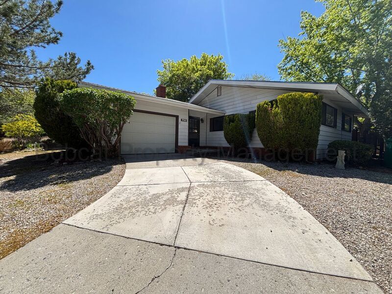 Foto principal - 750 Crain St